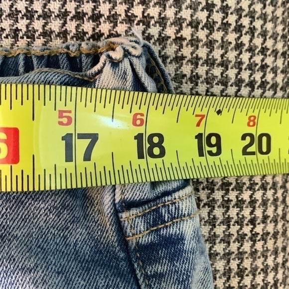 𝅺CELEBRITY Pink 100% cotton distressed light wash jeans size Large - Picture 6 of 11